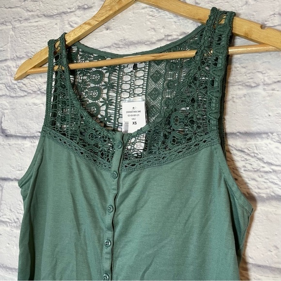 KISMET Vale Laurel Button Front Crochet Yoke Trim Sleeveless Top Extra Small - Picture 4 of 14